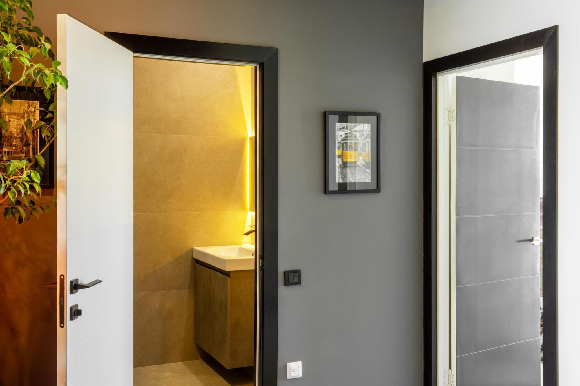 9Th And 6Th Floor Stylish Apartments With Mountainvista Bishkek Exteriör bild